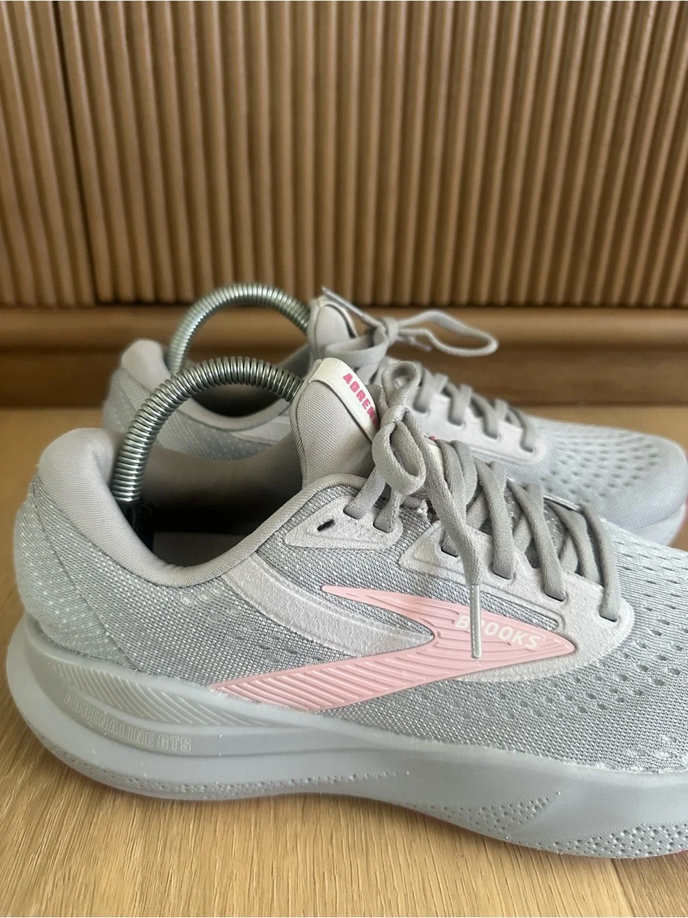 Brooks Women's Light Gray and Pink Athletic Running Shoes